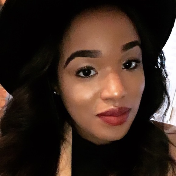 Meet your Posher Allegra!! - Picture 2 of 10